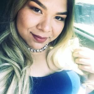 Meet your Posher, Elisa